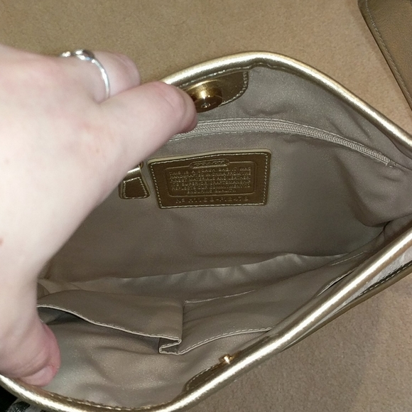 NWT Coach Signature Crossbody - Picture 9 of 10